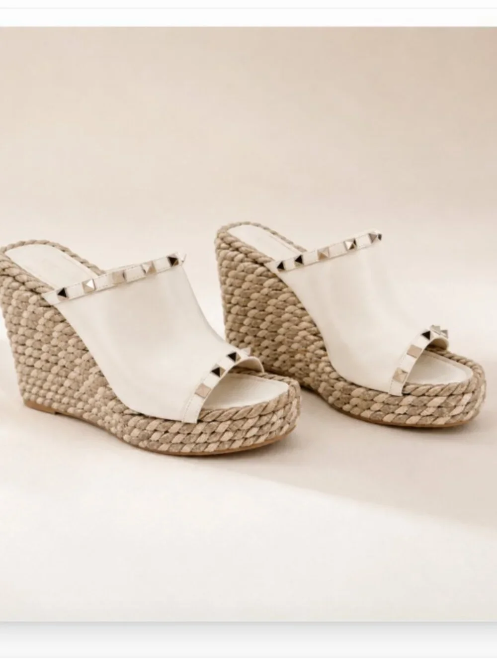 Valentino Rockstud Torchon Espadrille Wedge Sandals White Leather Size 39 US 9